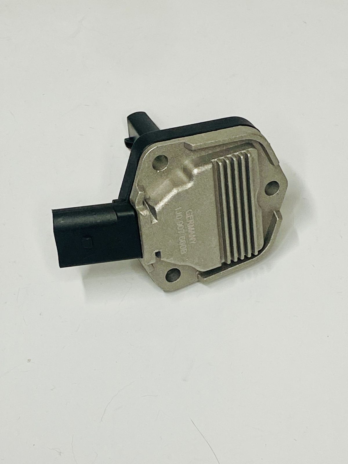 SENSOR NIVEL ACEITE JETTA 1.4 1.6 2.0 2005-2014