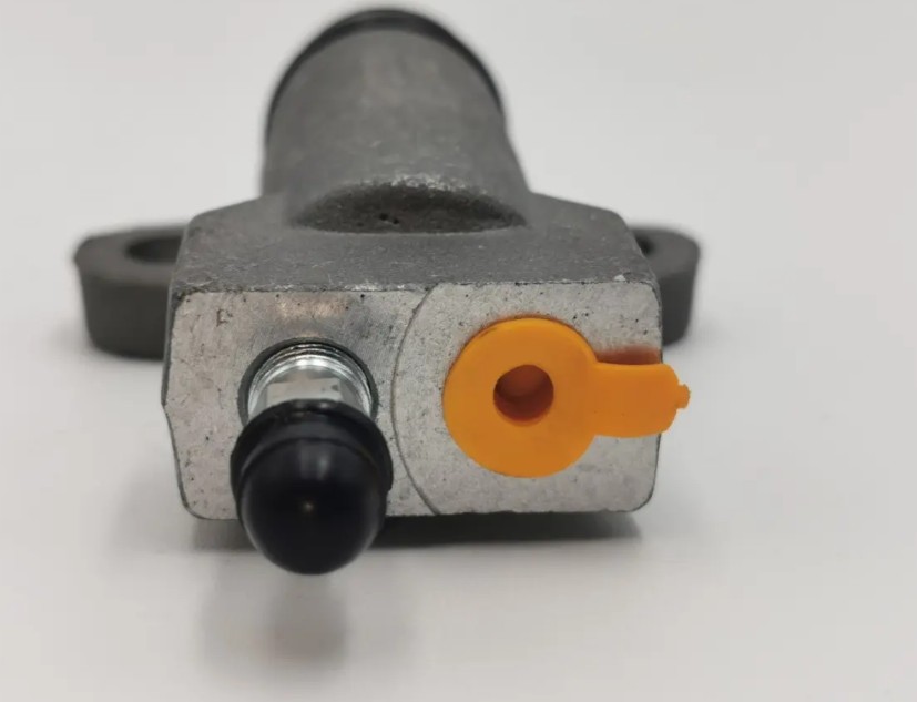 CILINDRO CLUTCH ESCLAVO INFERIOR PICK UP D21 1972-1986