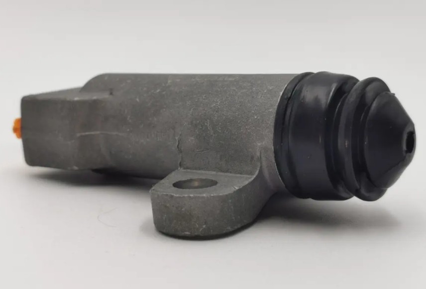 CILINDRO CLUTCH ESCLAVO INFERIOR PICK UP D21 1972-1986